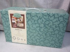 Pfaltzgraff Jamberry 16 Piece Dinner & Salad Plates, Soup Bowls and Mugs - New