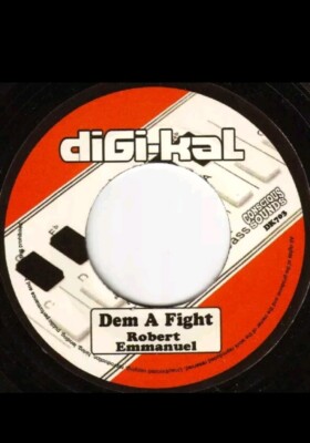 Robert Emmanuel / Dougie Conscious - Dem A Fight (7'') (Near Mint (NM or M-)) - 3