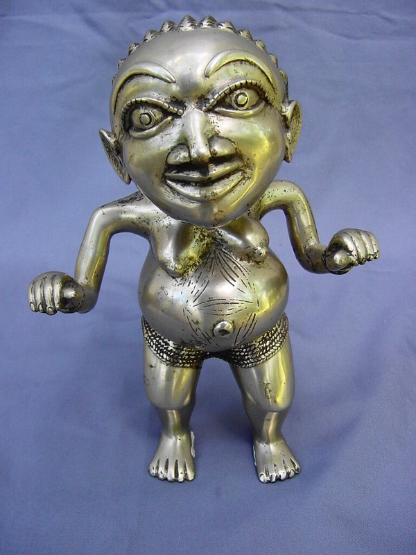 BANQWA FEMALE AFRICAN FIGURE (SILVER BRONZE) - CAMEROON