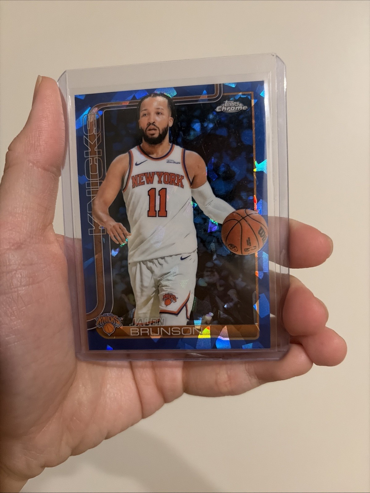JALEN BRUNSON 2025-26 TOPPS CHROME BLUE SAPPHIRE REFRACTOR #101 KNICKS Q5692