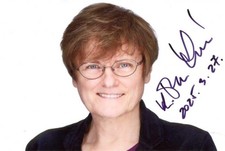 NOBEL PRIZE BIOCHEMIST Katalin Kariko autograph, signed photo