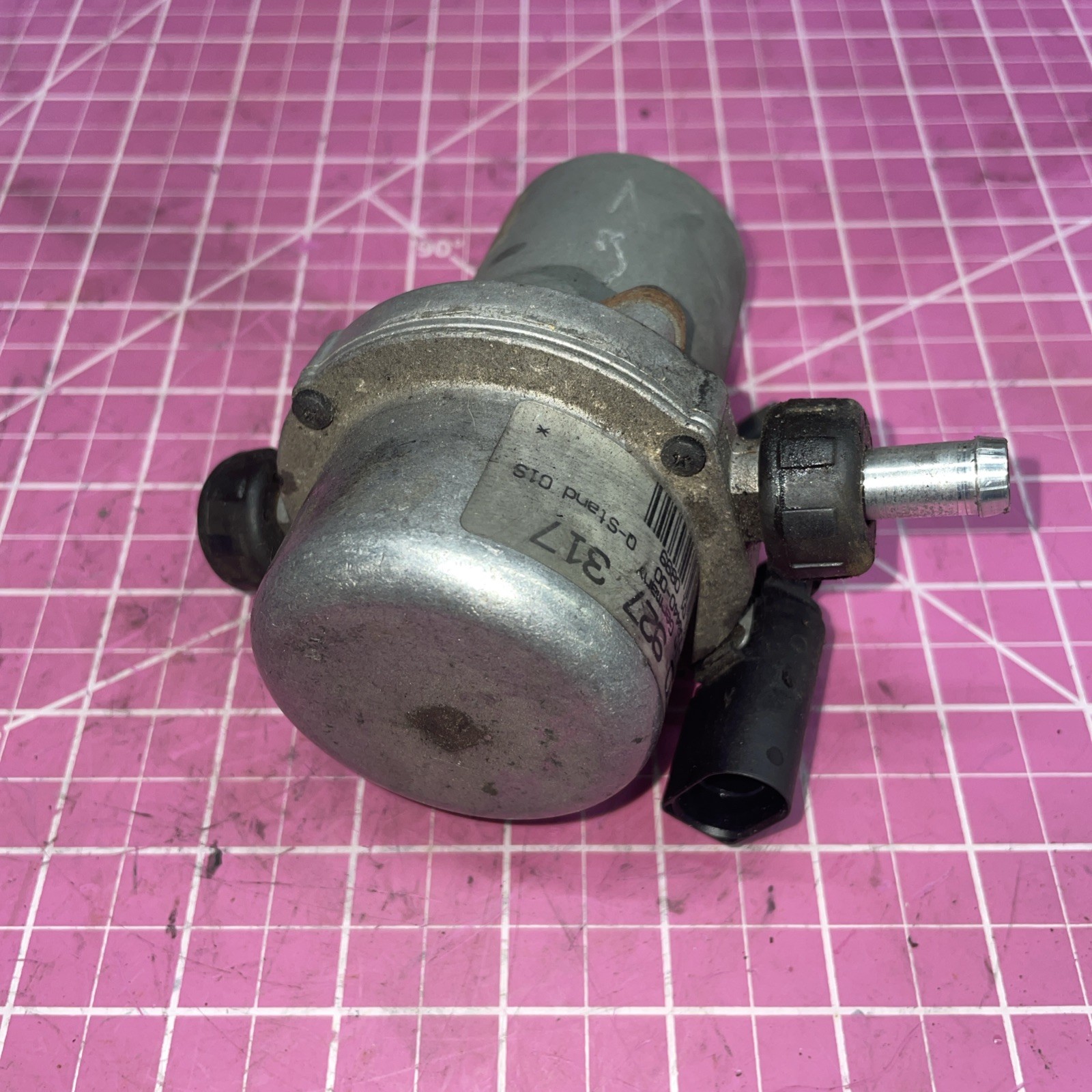BENTLEY VOLKSWAGEN AUDIO POWER BRAKE BOOSTER AIR VACUUM PUMP OEM 8E0 927 317