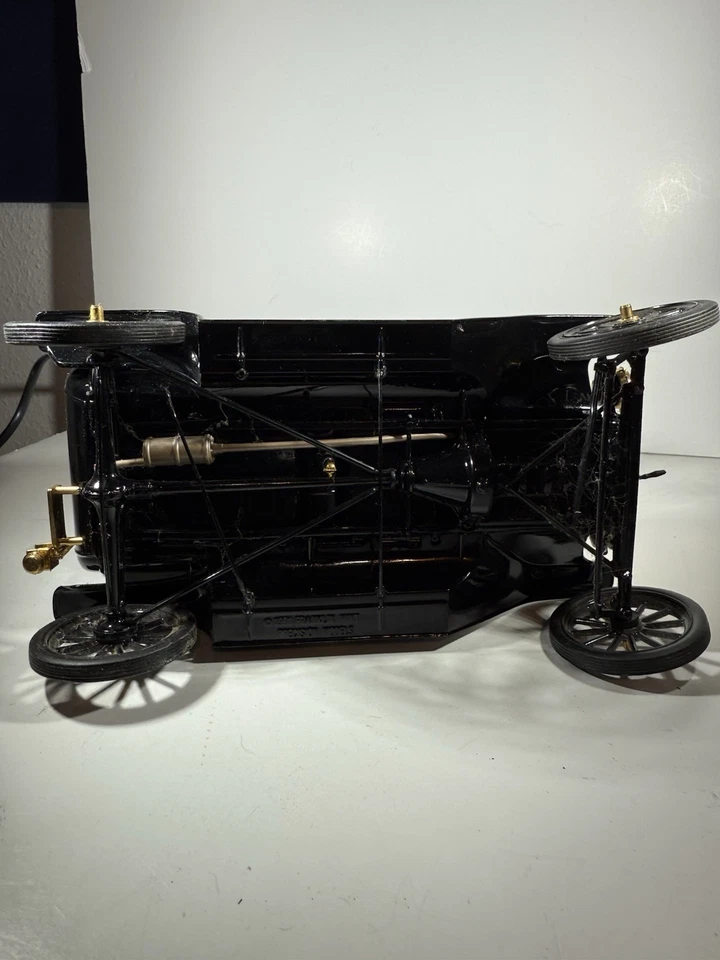 Franklin Mint 1913 Ford Model T Black 1:16 Diecast - Image 4 of 4