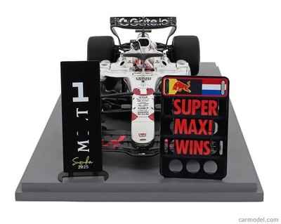 Spark 1/18 Honda Oracle Red Bull Racing RB21 Winner Japanese GP