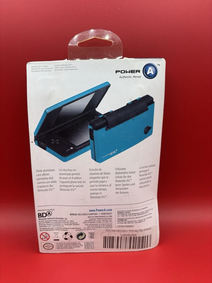 Funda protectora de aluminio PowerA oficial Nintendo DSi azul Foto 2 de 4