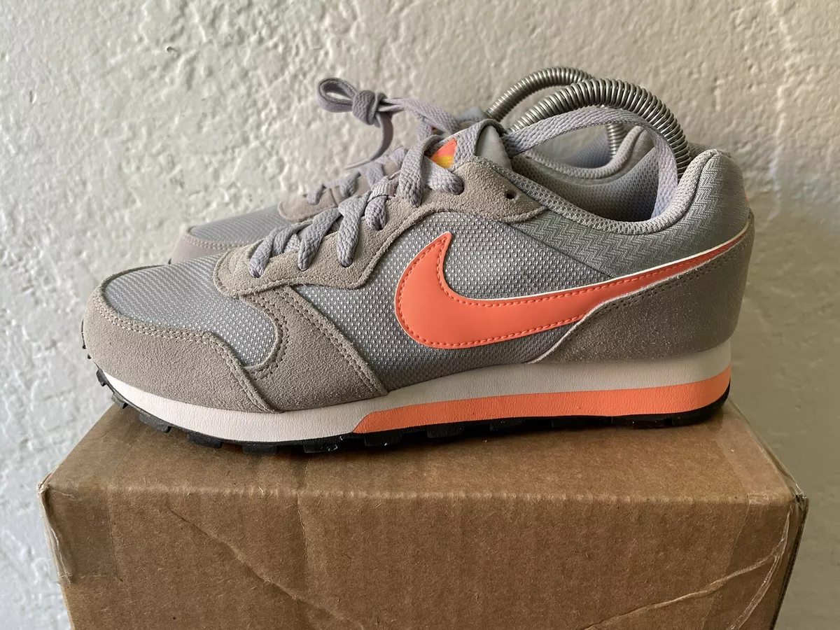 Nike MD Runner 2 Women s Size 8 Athletic Running Shoes Grey Peach 749869 087