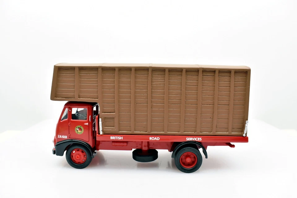 Modellino Camion scala 1:50 Austin cattle truck modellismo statico Corgi diecast - Immagine 3 di 4