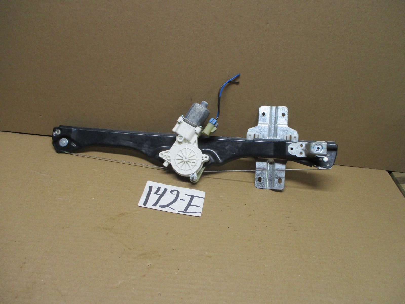 13 14 15 16 Buick Enclave FRONT PASSENGER Side Window Regulator W/ Motor #142-E