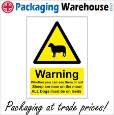WS797 SHEEP ARE ON THE MOOR ALL DOGS MUST BE ON LEADS SIGN FARM LAND GRAZING