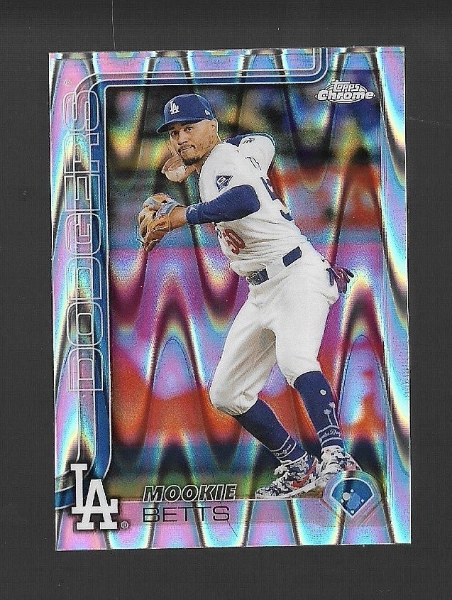 2025 Topps Chrome - Mookie Betts #50 Raywave