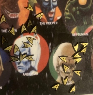 CUSTOM Mego Star Trek: 16 Numego Plastic Deltas ( 11 Command/15 Science)