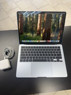 2025 Apple M4 MacBook Air 13" 16GB/256GB SSD