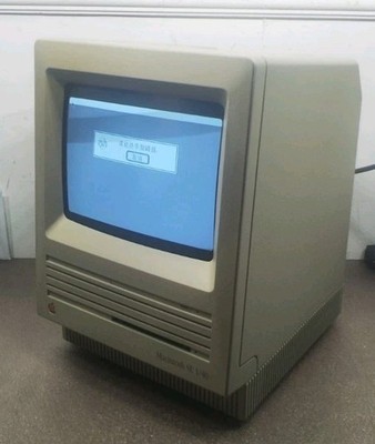 Apple  Macintosh SE 1/40. Sauberer Zustand. Funktion Ok.