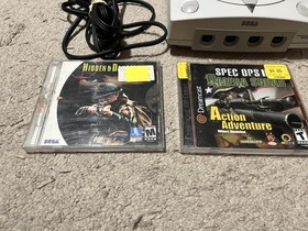 SEGA Dreamcast HKT-3020 Console Lot, 5 Controllers, 3 VMU, 2 Games! Works Great!