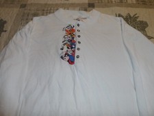 DISNEY STORE white embroidered pullover women's M GC