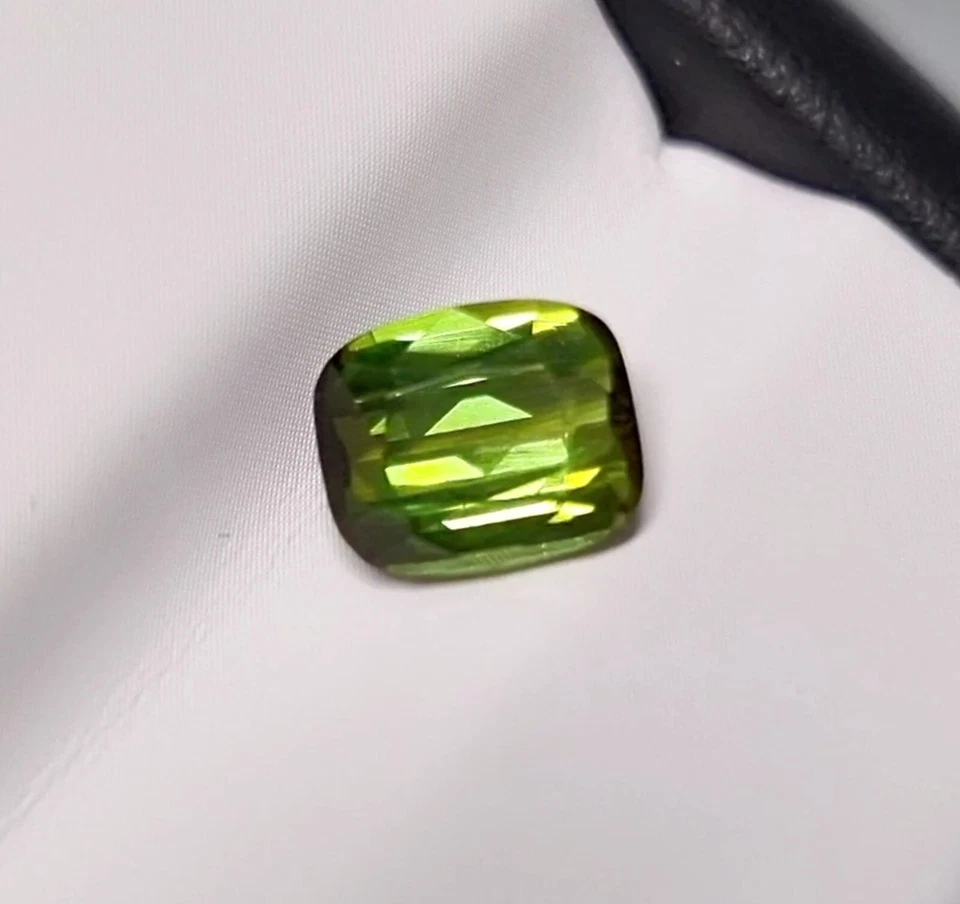 IF 1.45Ct Natural Tourmaline gemstone, 7,2x5,9x4,2mm, Radiant cut, Afghanistan - Image 2 of 4