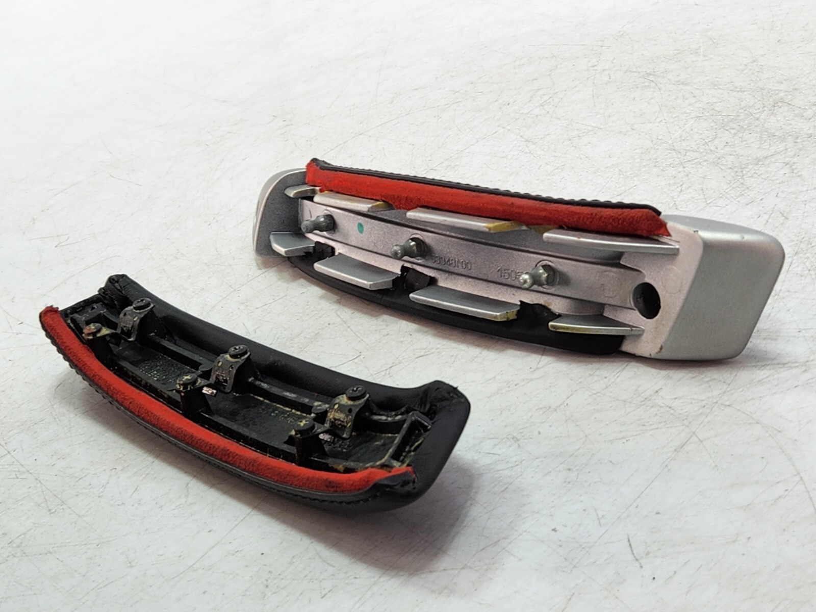✅ 11-16 OEM Ferrari FF Front Right Passenger Side Interior Door Trim Pull Handle