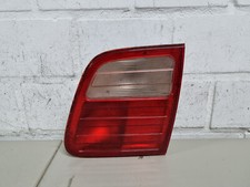 Mercedes Benz W210 E-Klasse Kombi Rücklicht Heckleuchte rechts innen A2108202464
