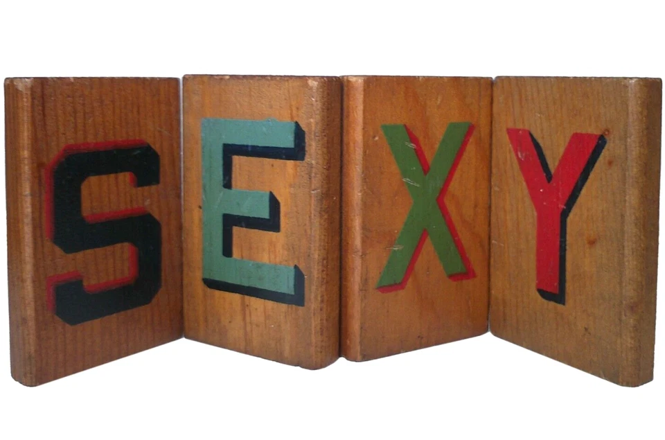 RARE EARLY-MID 20TH C AMERICAN VINT HND PNTD, 2 SIDED, 28 PC WDN ALPHABET BLOCKS - Image 4 of 4