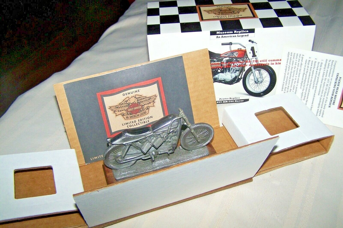 HARLEY DAVIDSON 1955 XR750 ROAD RACER PEWTER MUSUEM REPLICA