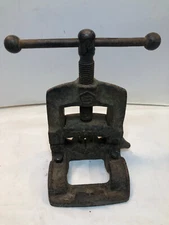 Toledo 22 Pipe Vice Bench