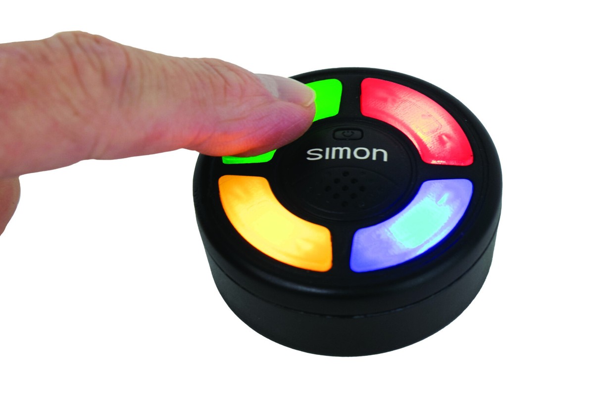 Worlds Smallest SIMON GAME Electronic Memory Handheld Pocket Size