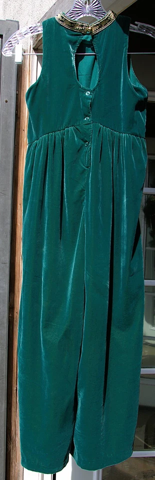 Mono Janie & Jack Terciopelo Verde Niñas Talla 10 Borde Dorado Pierna Ancha Sin Mangas Foto 4 de 4