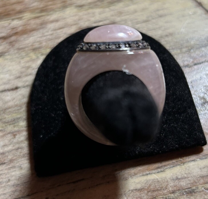 Solid Rose Quarts cocktail ring With Crystals - image 4