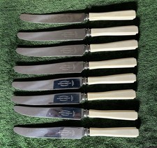 SET OF 8 HARRISON FISHER Co DINNER KNIVES TRAFALGAR PATTERN EXCELLENT CONDITION.