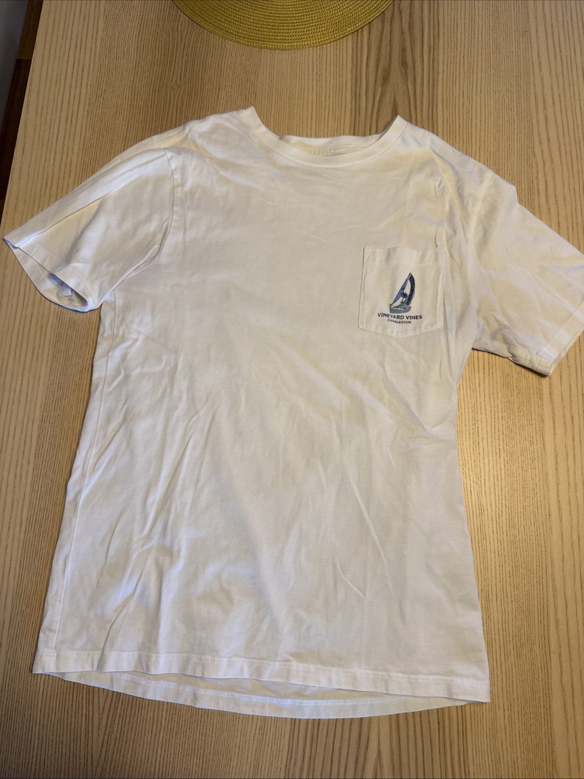 Brand new Vineyard Vines Charleston t-shirt men s