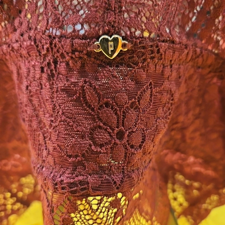 NUEVO CON ETIQUETAS VS Bralette con aros cruzados push-up acolchado de encaje rosa talla mediana (D-DD) Foto 4 de 4