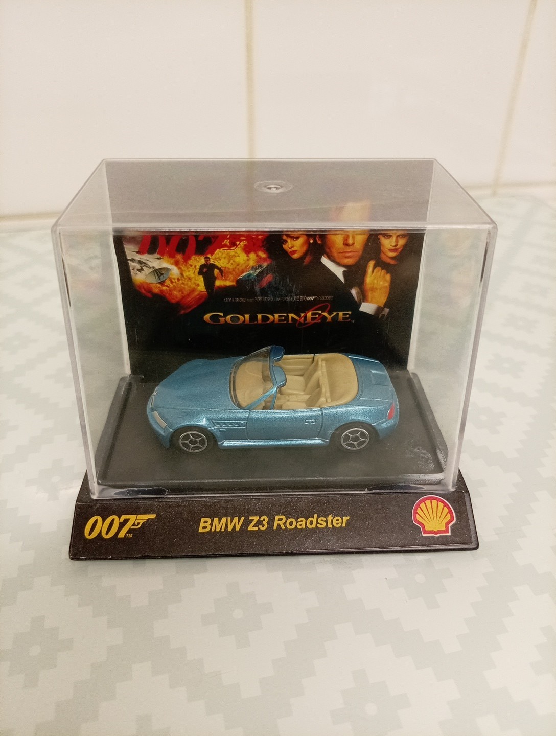 She'll 1:64 BMW Z3 Roadster 007 Collection