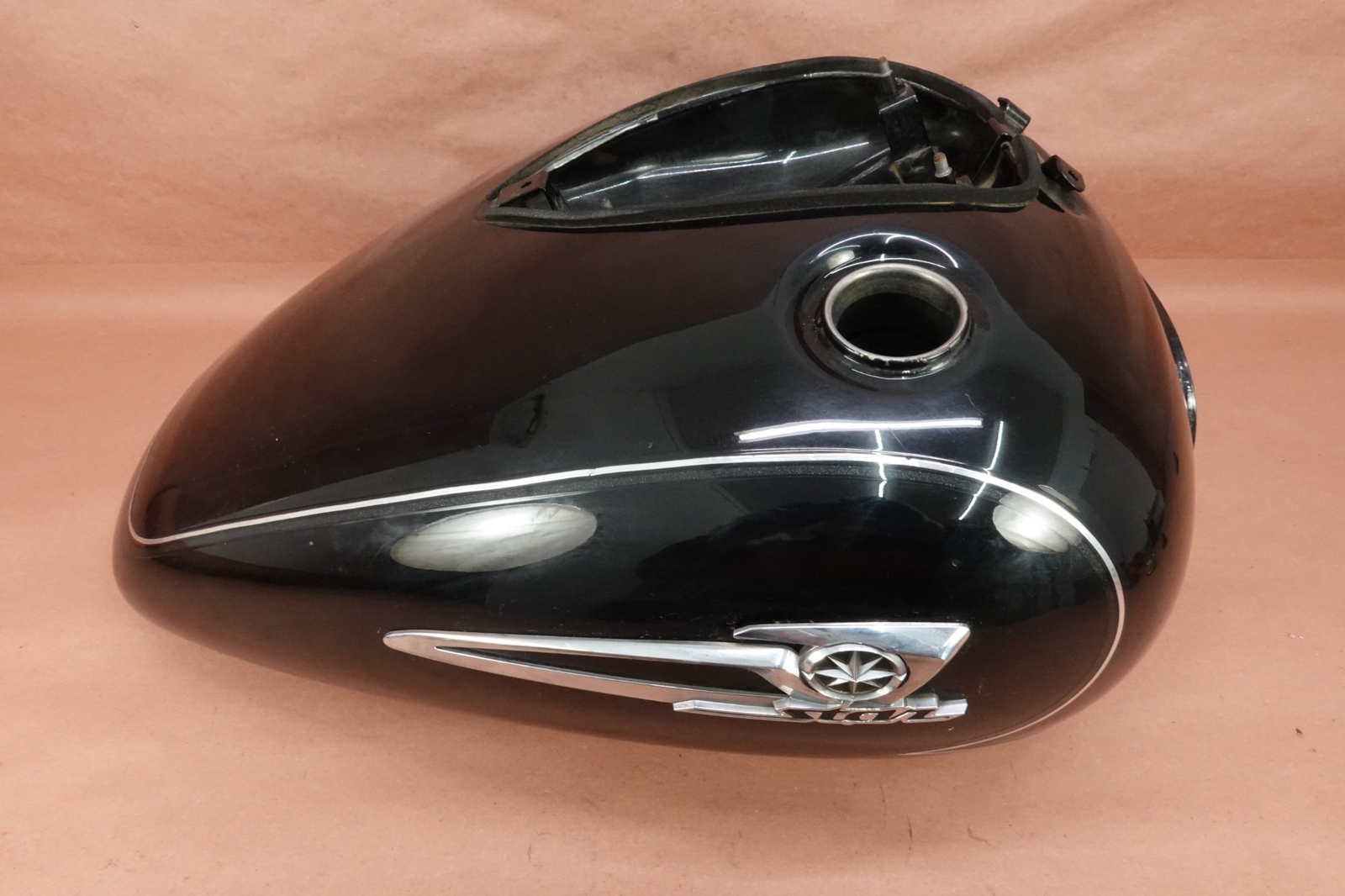 19992009 Yamaha VStar 1100 V Star XVS1100 Gas Tank Fuel Cell Petrol