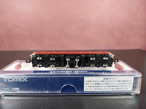 Locomotora TOMIX N Gauge 2128 J.R. Electric Locomotive ED76 - Foto 4 di 4