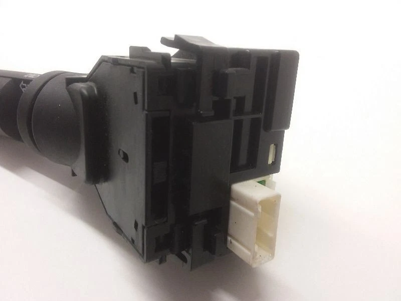 2005 2006 Nissan Altima Turn Signal And Headlamp Switch - Image 3 of 4