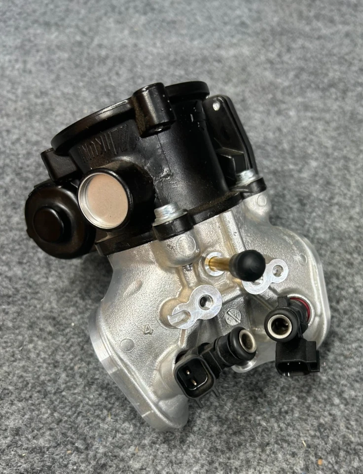 OEM HARLEY 23-25 CVO Road Street Glide Intake Manifold 58MM & Throttle Body - Image 4 of 4