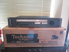 Vintage Technics ST-9030 Stereo Tuner AM/FM Radio Japan Black Hi-Fi Audio