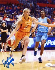 SOPHIE CUNNINGHAM Signed Phoenix Mercury 8x10 Photo Driving To Net JSA AY28730