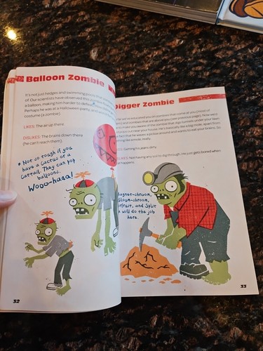 Lot 3 Kids Gaming Books, Super Mario, World Records, Plants Vs Zombies - Imagen 5 de 14