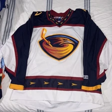 Vintage CCM NHL Atlanta Thrashers Blank White Jersey Size Large