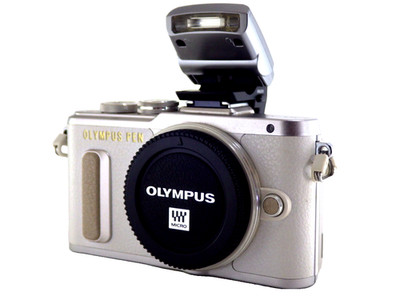 Olympus PEN E-PL8 White MFT Camera FL-LM1 Flash Tested Working Low Shutter Japan