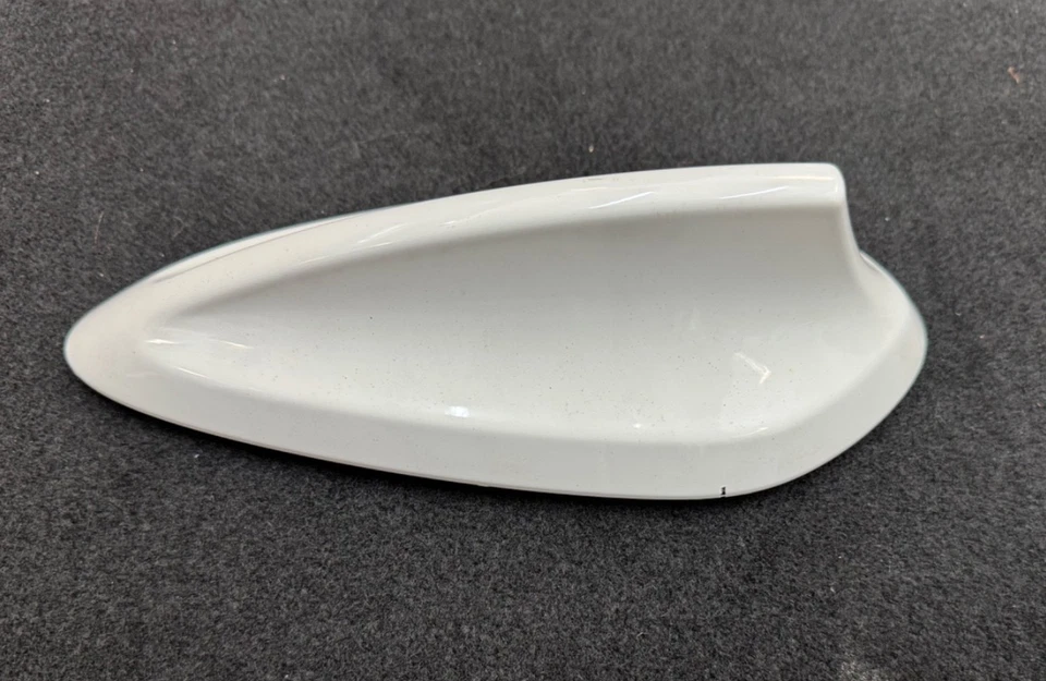 BMW 740I G12 2016-2019 techo exterior aleta de tiburón antena color 300/0 cubierta OEM Foto 3 de 4