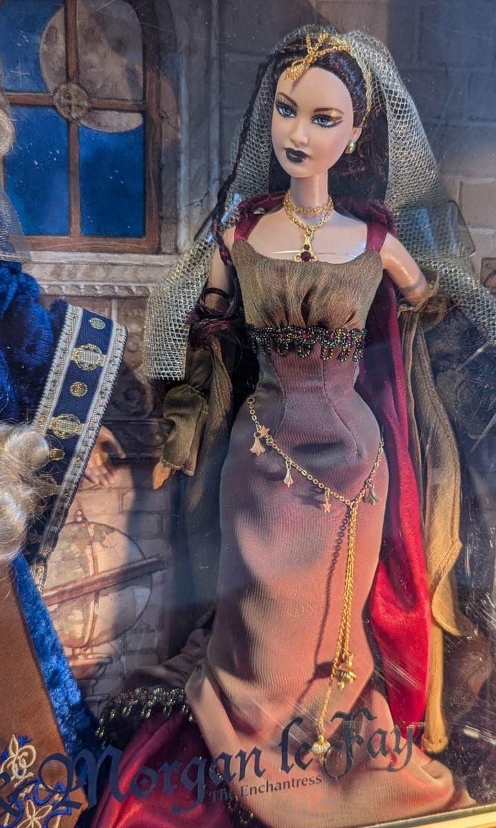 2000 KEN & BARBIE AS MERLIN THE MAGICIAN AND MORGAN LE FAY LIMITED