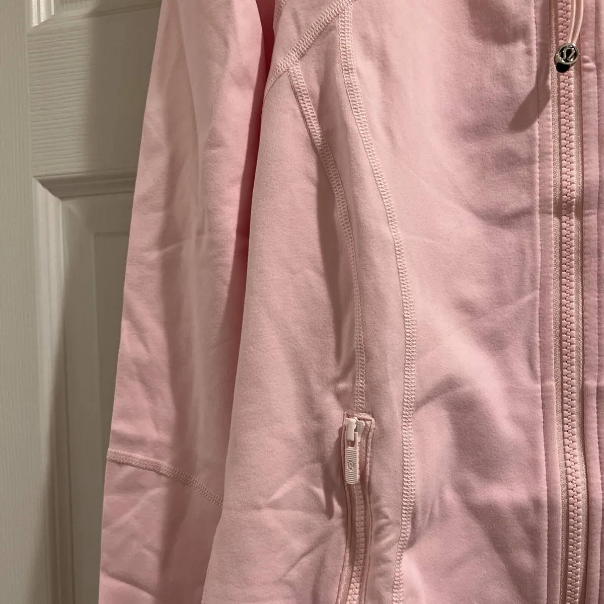 NWT Lululemon Define Jacket Luon Full Zip Strawberry Milkshake Size : 8