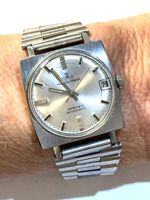 Meister Anker 1960s Auto Silvertone Bracelet Watch 25 Jewels Date- Runs See Note