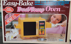 Vintage 1983 Kenner Easy Bake Dual Temp Oven Box Pan Push Bar, all original