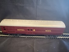 Hornby Royal Mail Operating Mail Coach M30224 OO Gauge