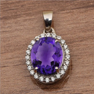 Ovale Form Solitär lila Amethyst Edelstein Anhänger