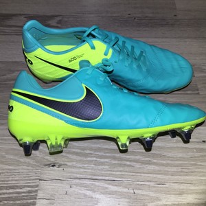 nike tiempo mystic sg