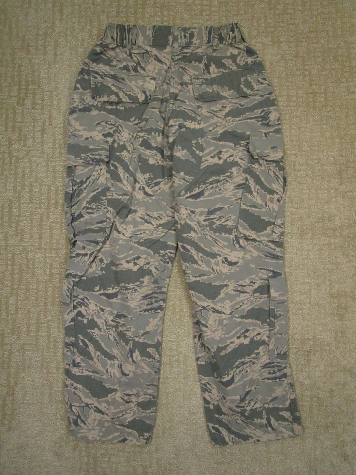 Pantalones militares de EE. UU. para mujer 27x27 verde tigre camuflaje fuerza aérea carga pantalones utilitarios Foto 3 de 4